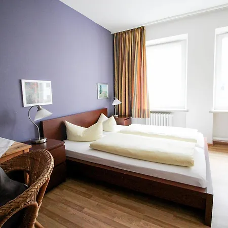 Pension/Guesthouse am Hauptbahnhof-3
